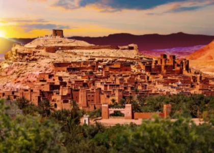 Remparts ocre de Taroudant au coucher du soleil